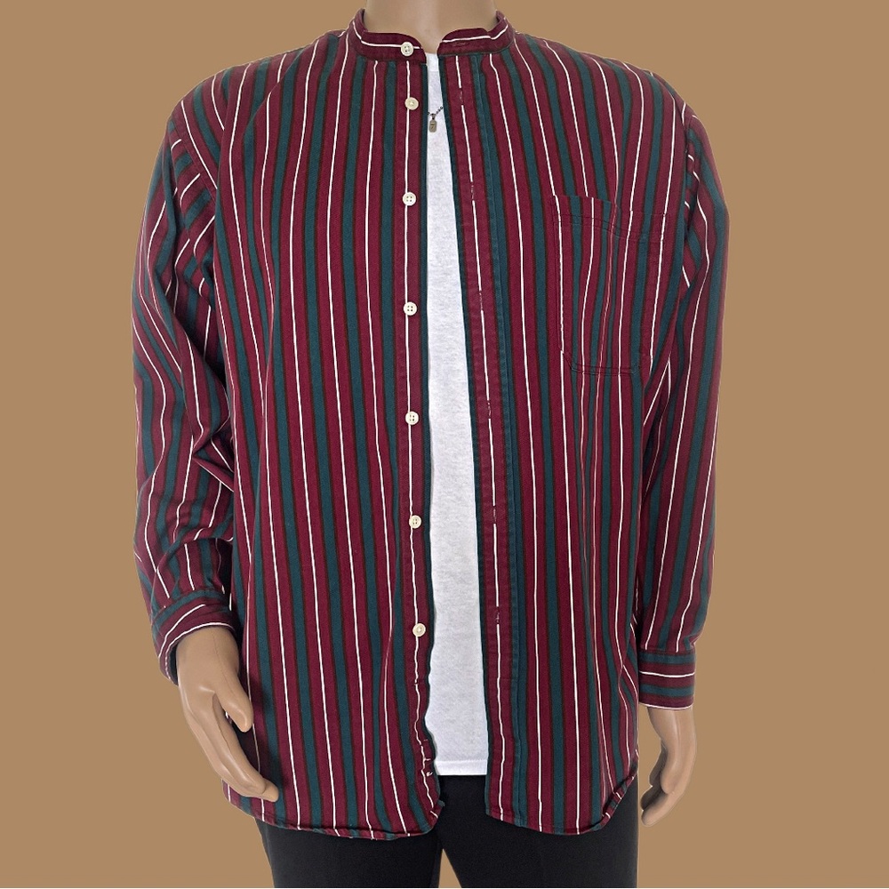 🌍 90’s John Ashford Sport Button Down
W/ Grandad Collar